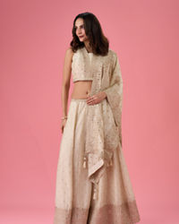 Mohey Women Cream Enchanting Lehenga