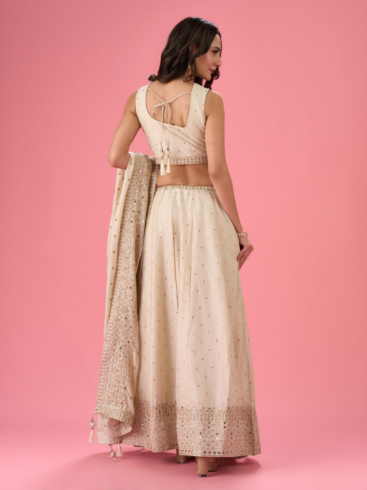 Mohey Women Cream Enchanting Lehenga