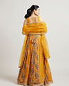 alt message - Mohey Women Mustard Yellow Chinon Lehenga with Zari Work image number 4