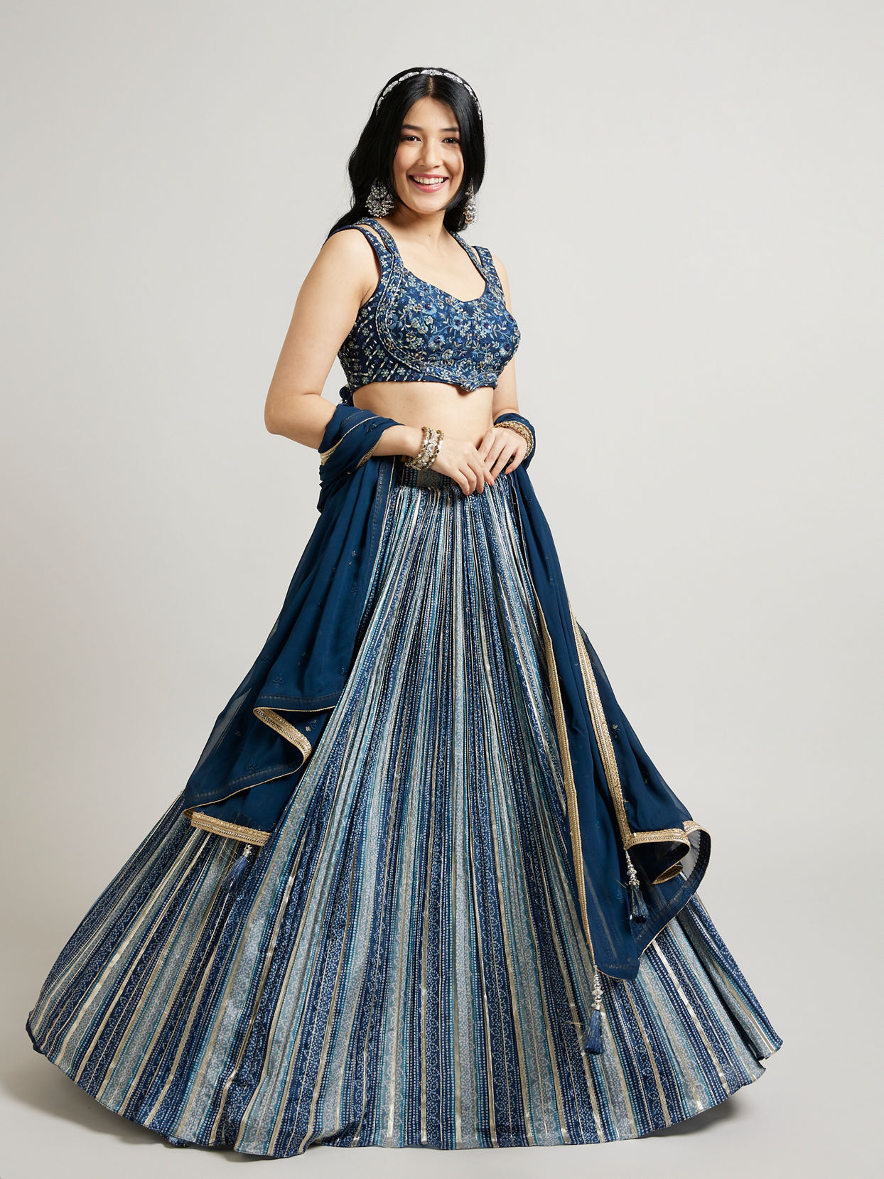 alt message - Mohey Women Radiant Indigo Blue Lehenga image number 2