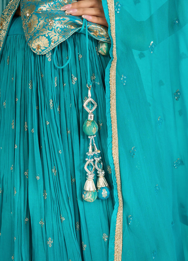 Mohey Women Elegant Rama Green Lehenga
