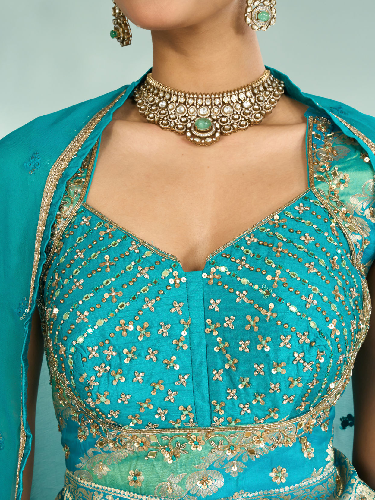 Mohey Women Elegant Rama Green Lehenga