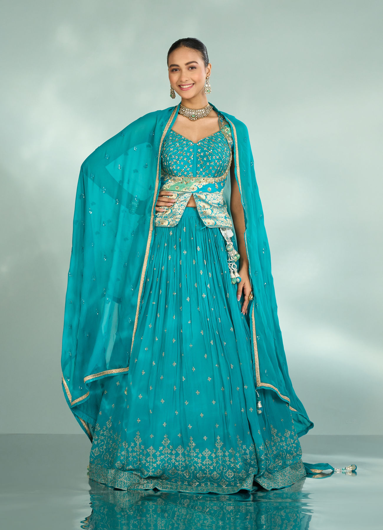 Mohey Women Elegant Rama Green Lehenga