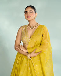 Mohey Women Emerald Organza Lehenga