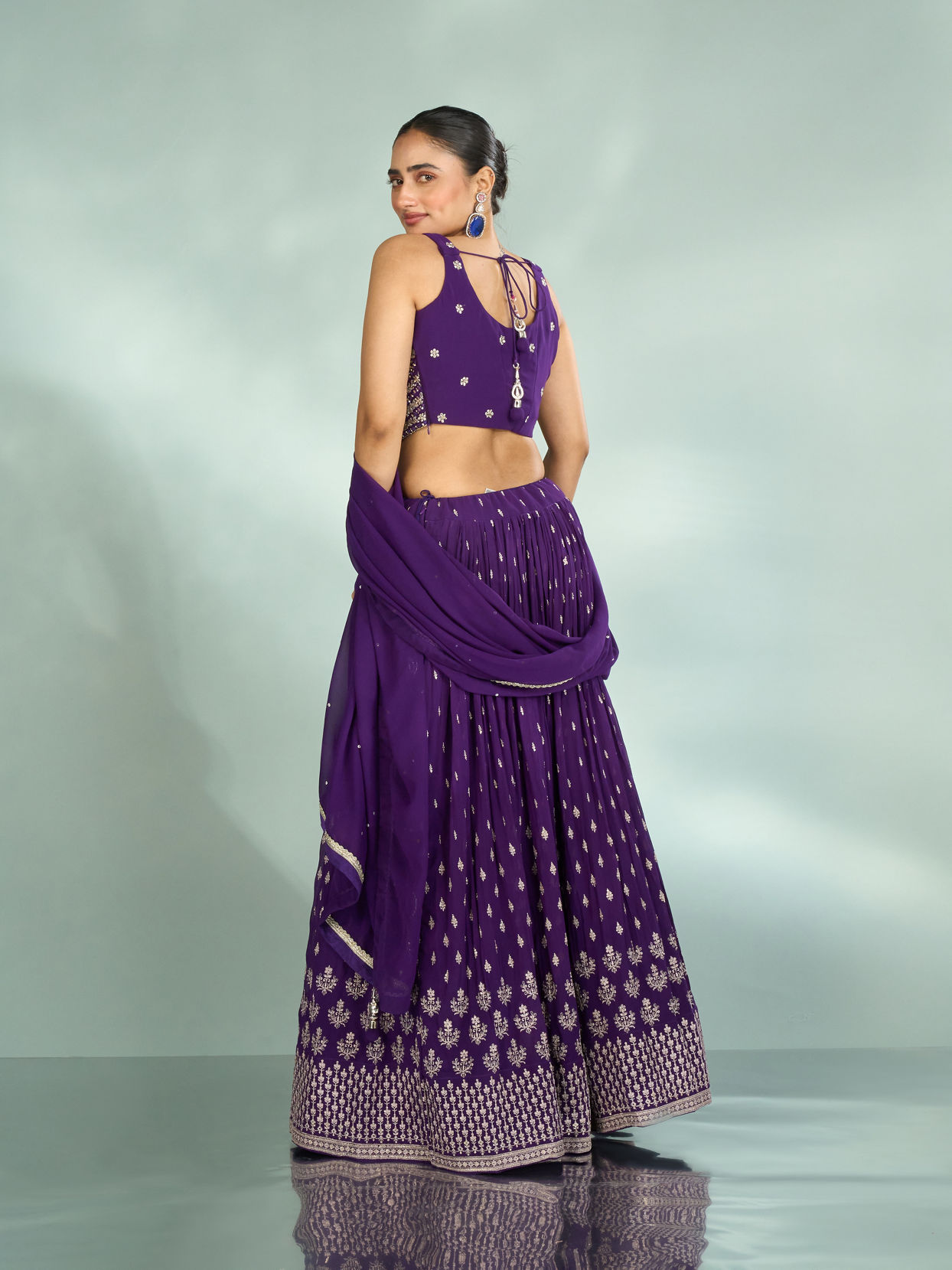 Mohey Women Elegant Purple Georgette Lehenga