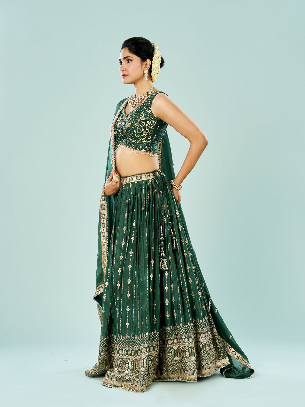 Mohey Women Emerald Elegance Lehenga