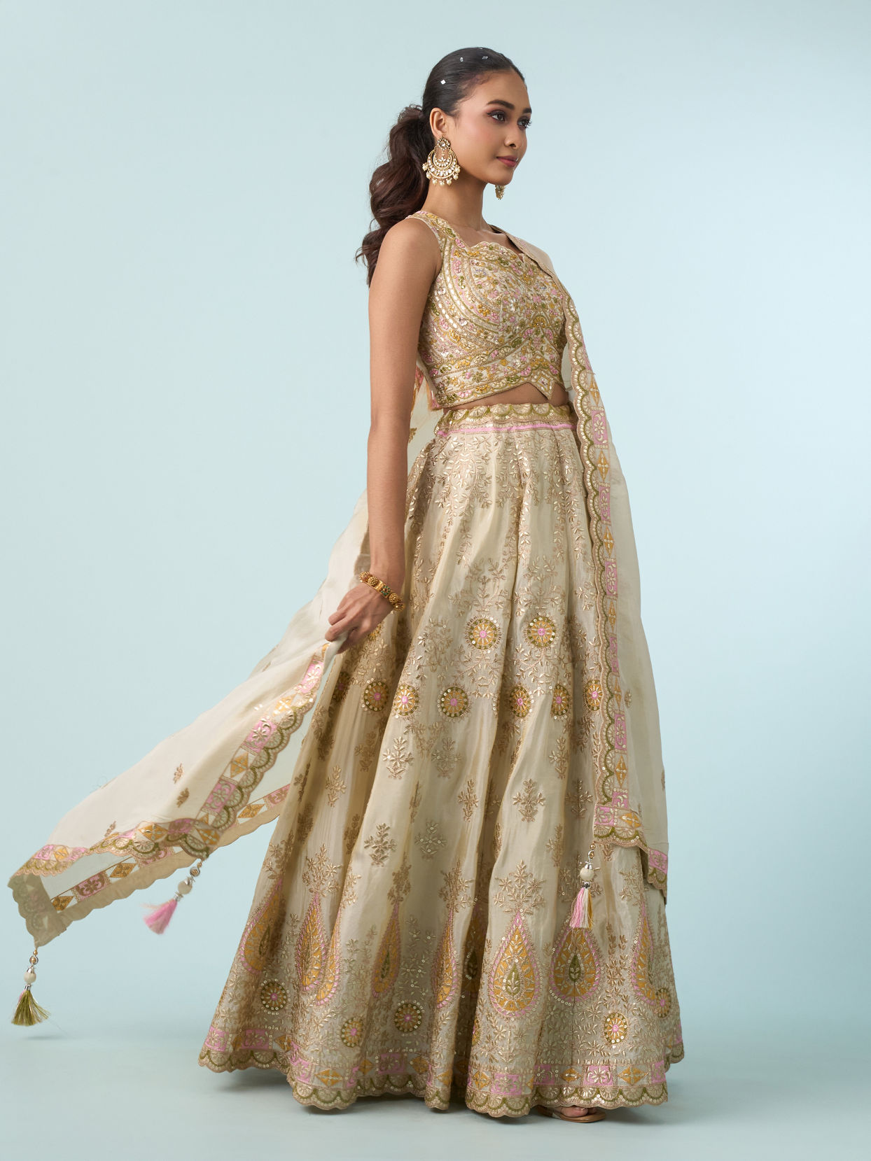 Mohey Women Cream Chinon Lehenga