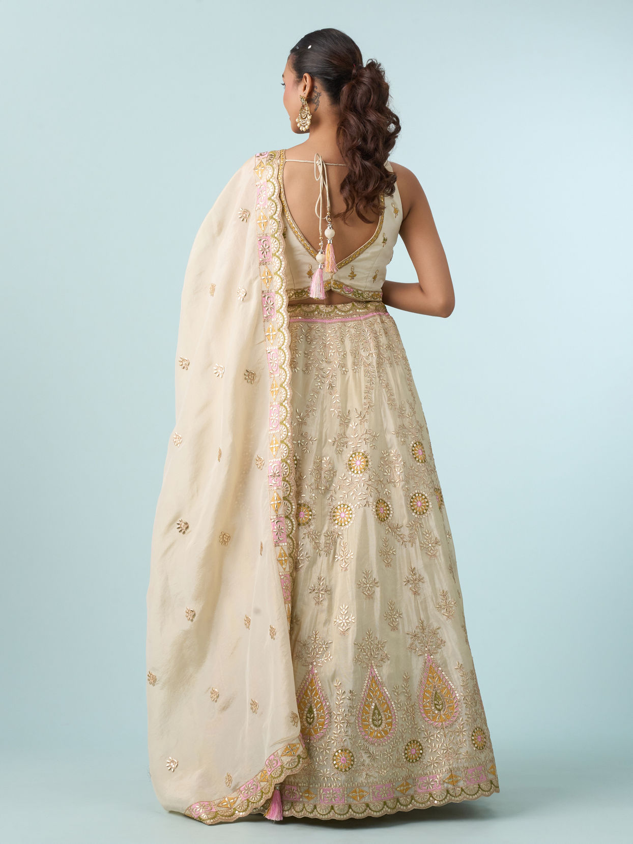 Mohey Women Cream Chinon Lehenga