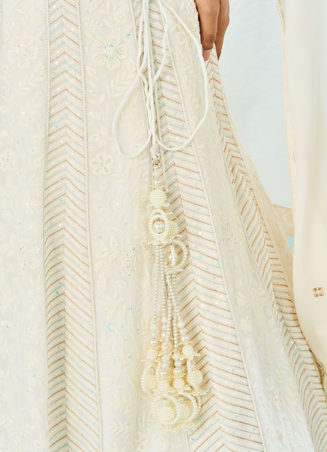 Mohey Women Elegant Cream Georgette Lehenga