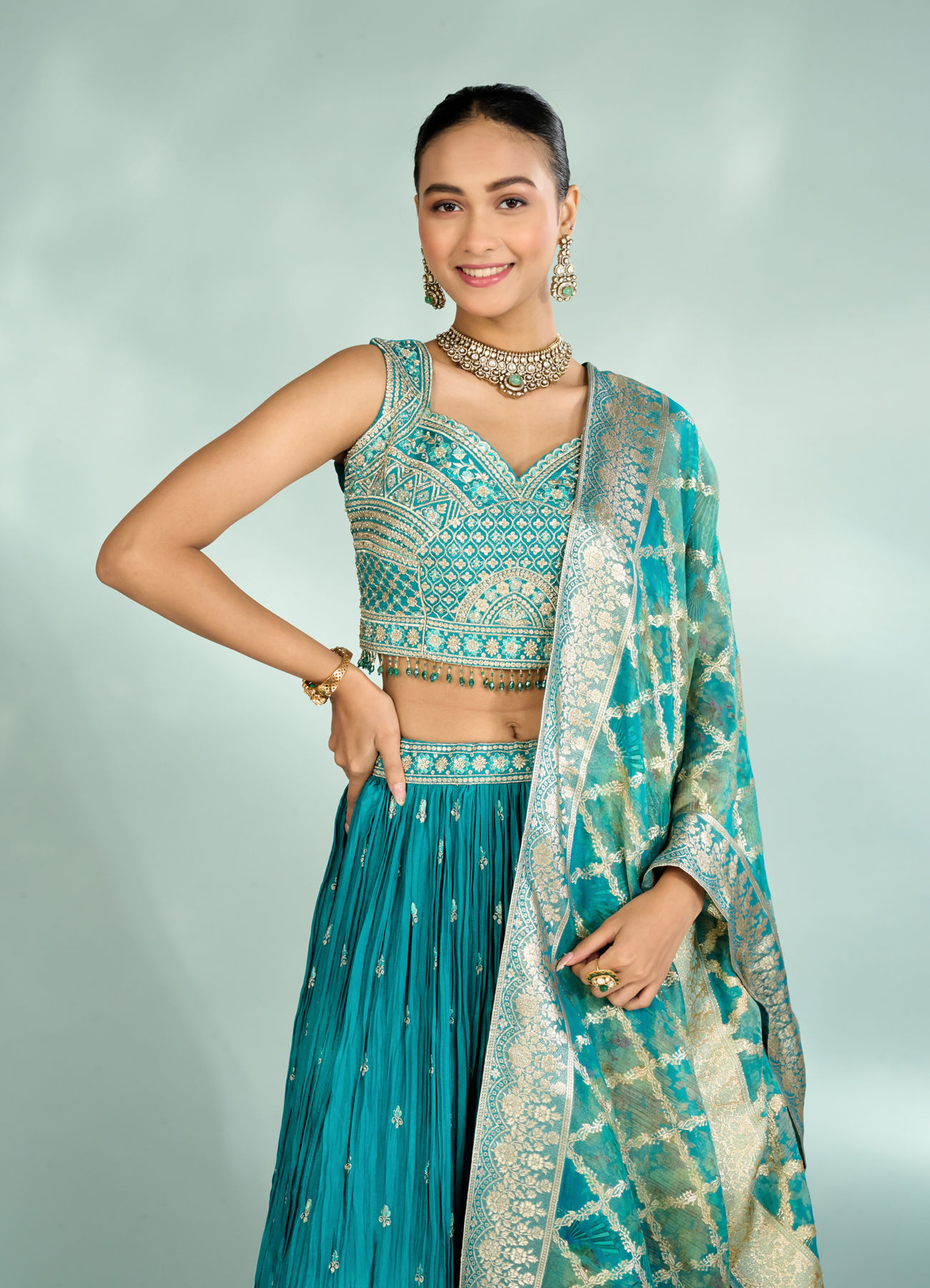 Mohey Women Emerald Elegance Lehenga