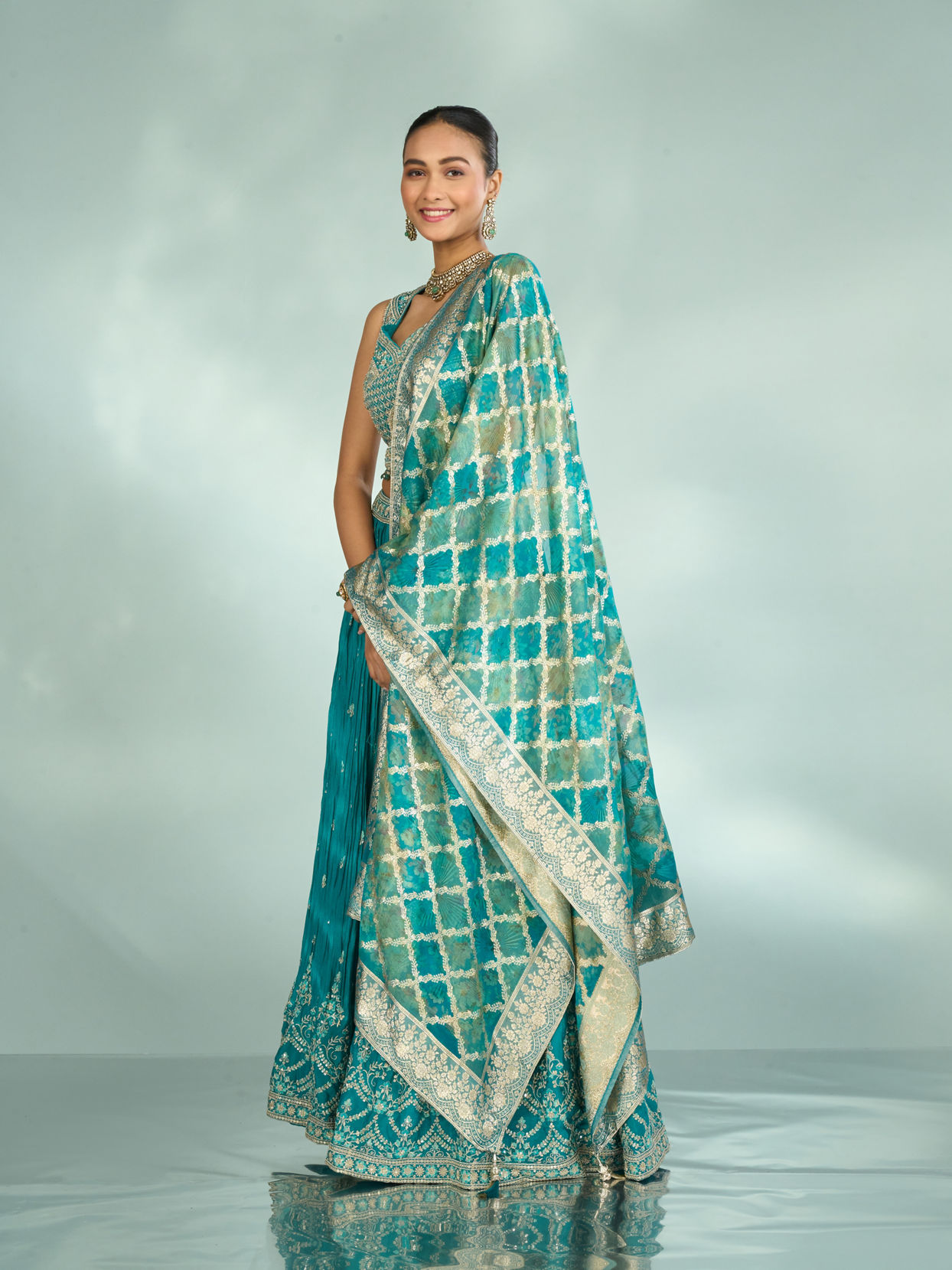 Mohey Women Emerald Elegance Lehenga