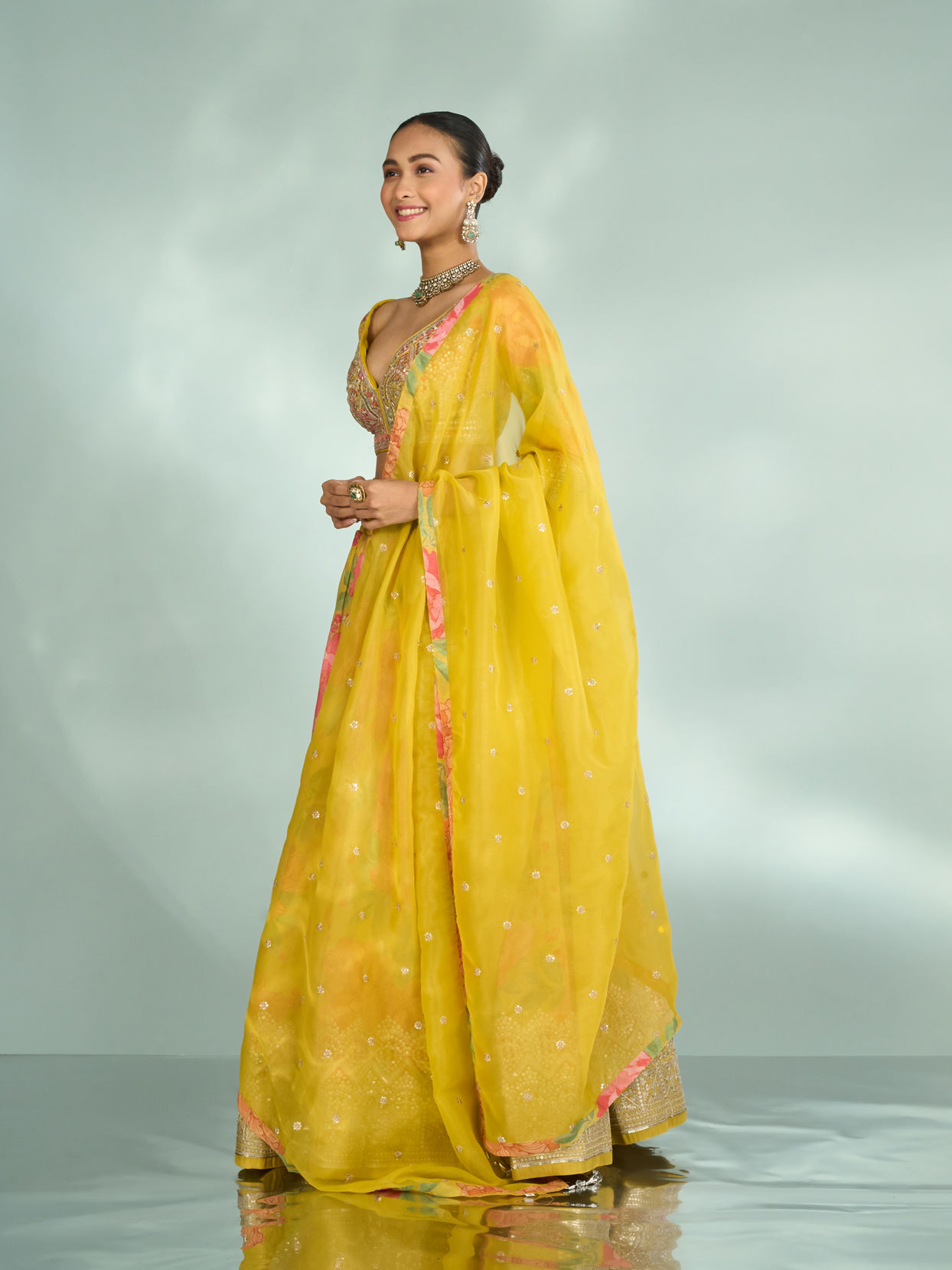 Mohey Women Emerald Splendor Lehenga