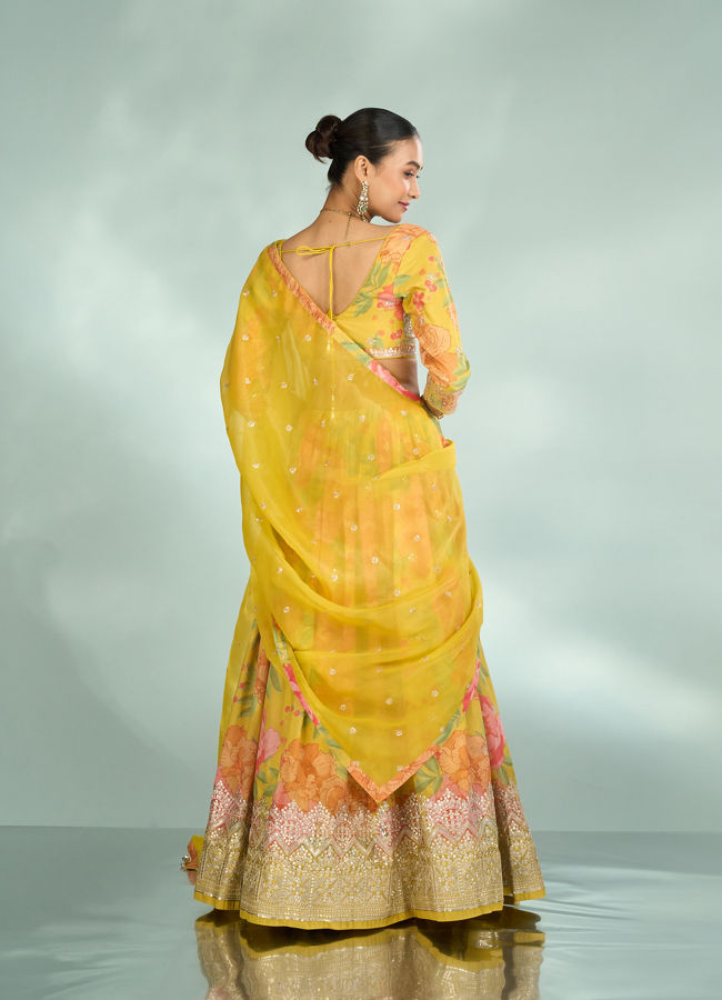 Mohey Women Emerald Splendor Lehenga