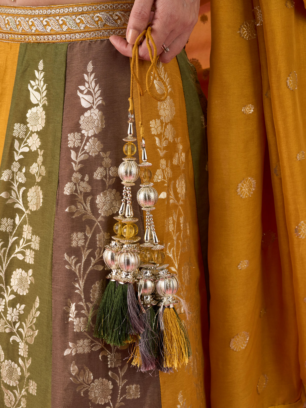 Mohey Women Golden Hue Art Silk Lehenga