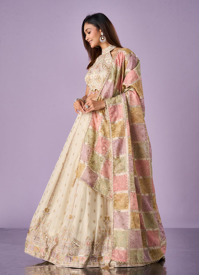 Mohey Women Cream Tissue Lehenga with Mirror Work