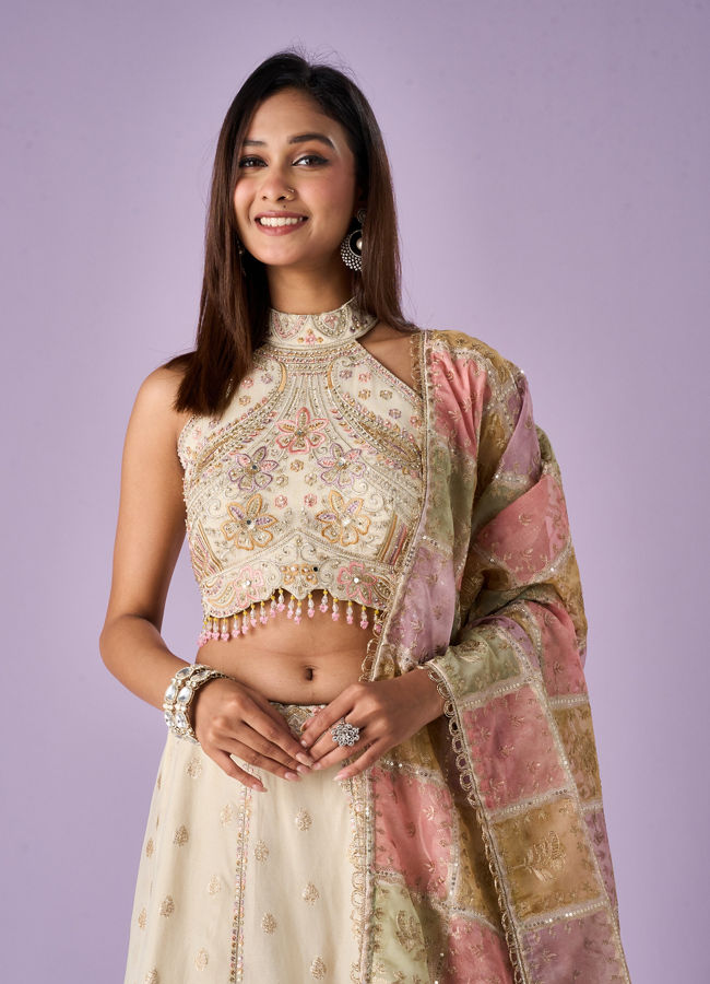 Mohey Women Cream Tissue Lehenga with Mirror Work