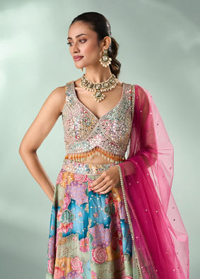 Mohey Women Peach Chinon Lehenga with Mirror Work