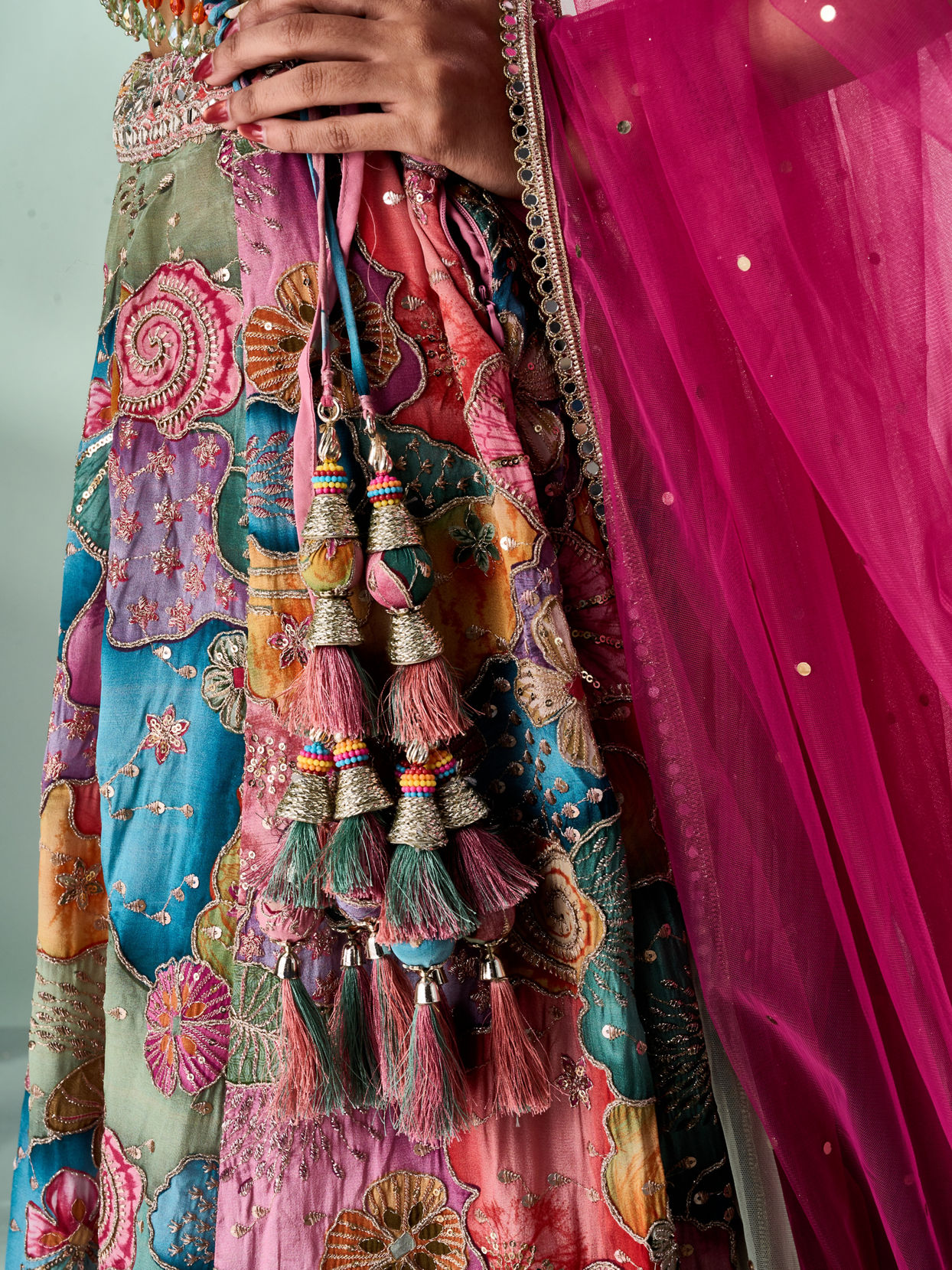 Mohey Women Peach Chinon Lehenga with Mirror Work