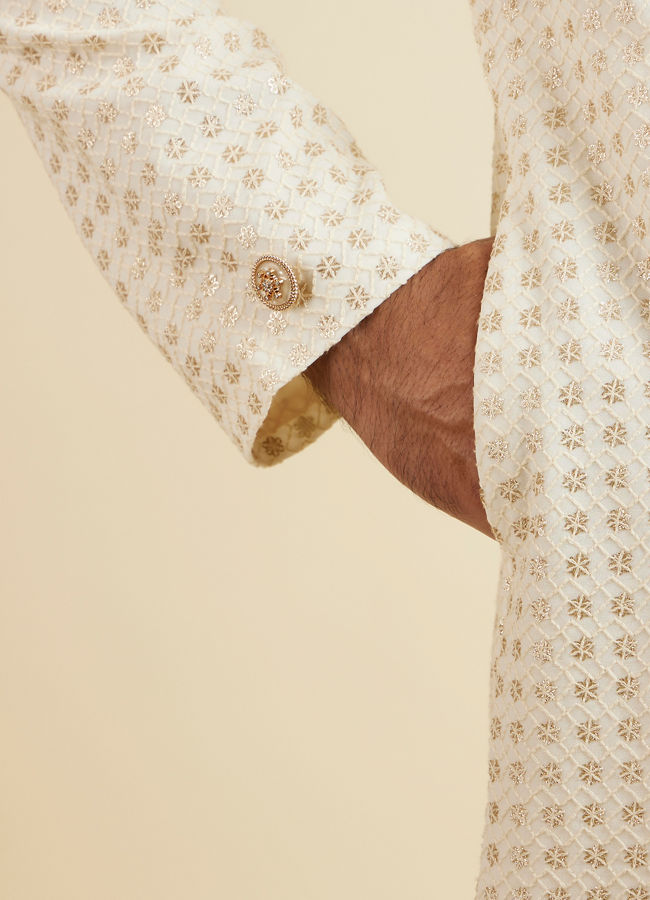 Manyavar Men Cream Buta Jaal Patterned Kurta Set image number 3