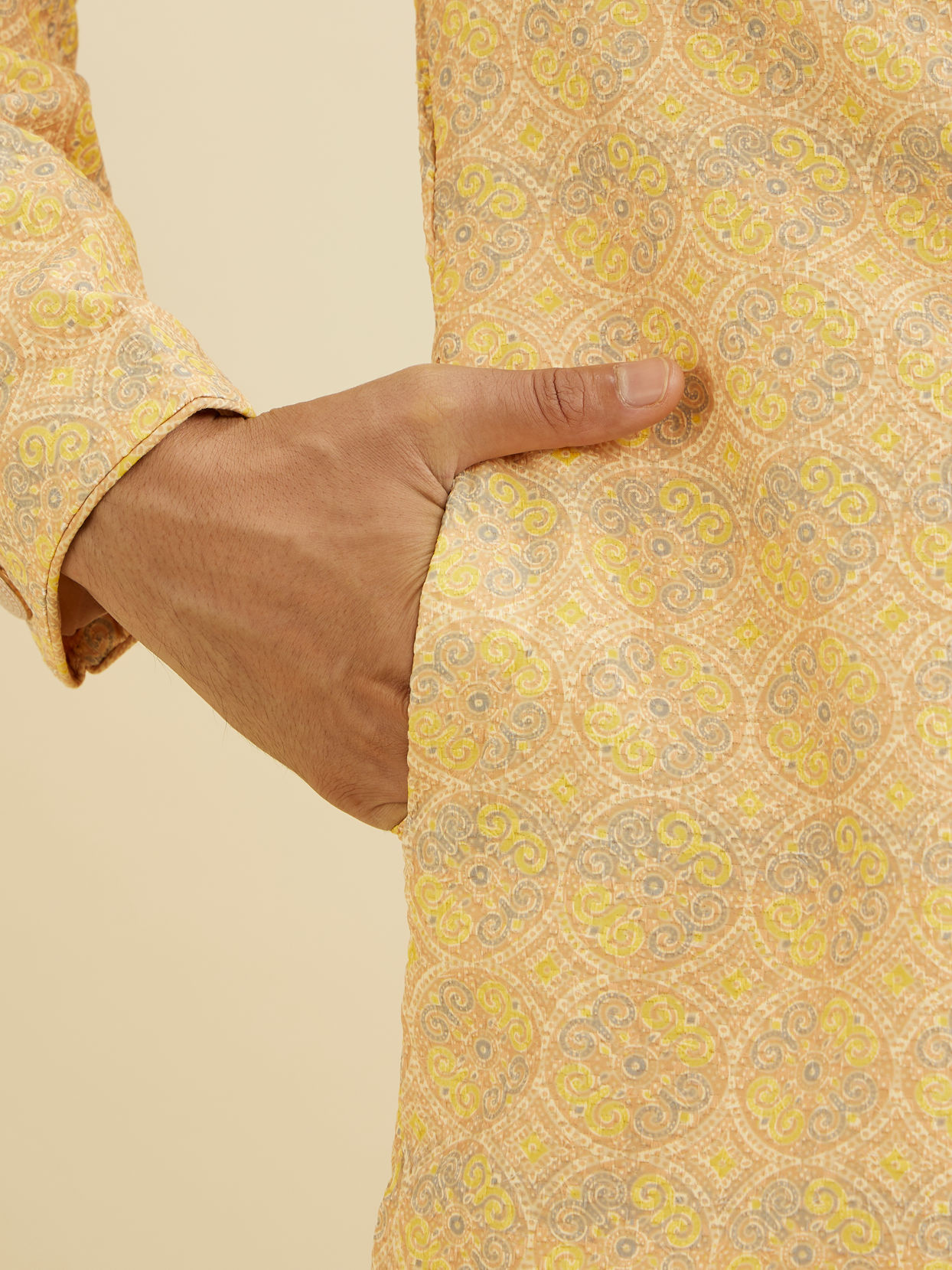 Manyavar Men Luminous Yellow Kurta Pajama Extravaganza image number 3