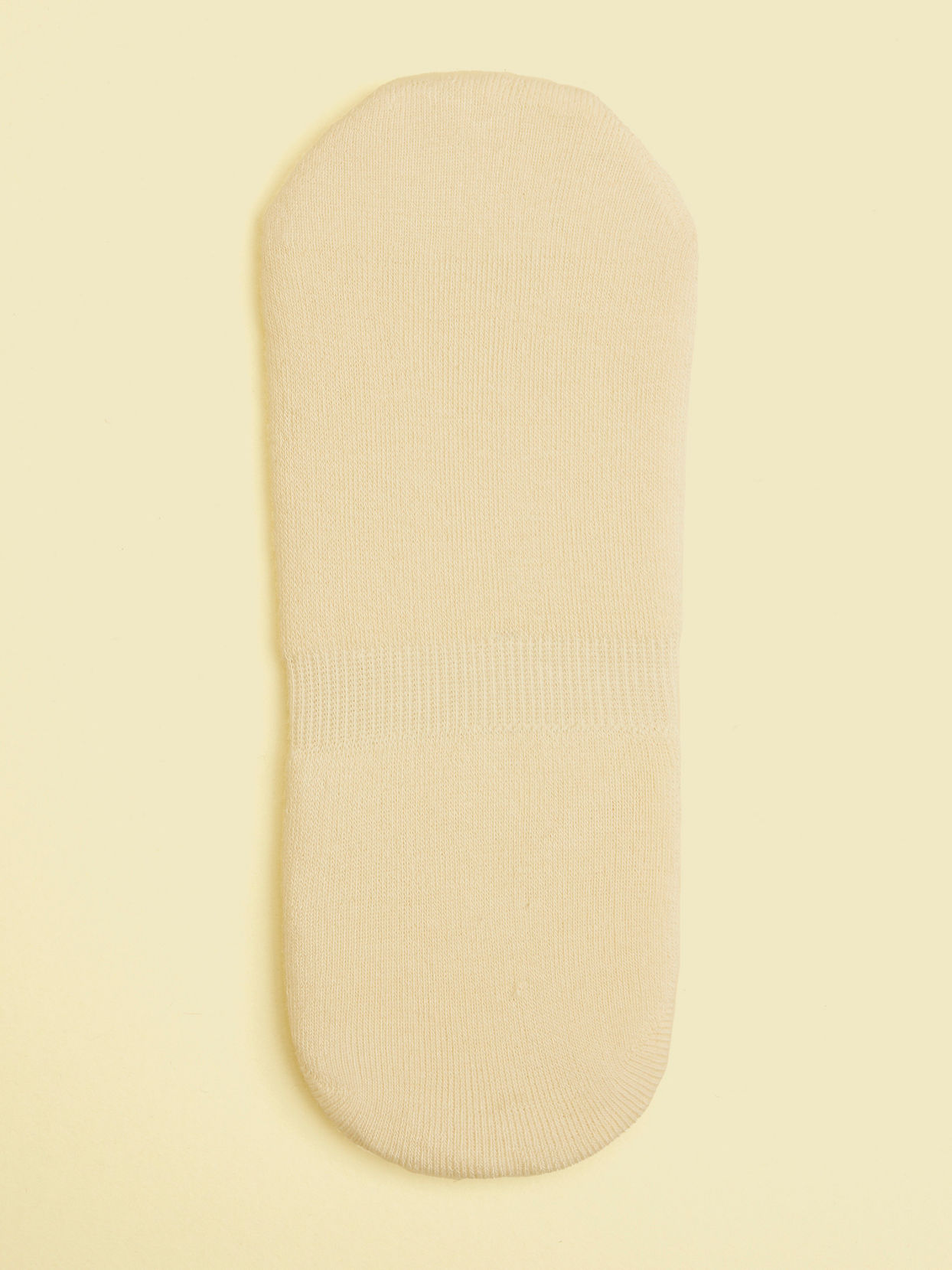 Manyavar Men Warm White Knit Elegance Socks image number 3