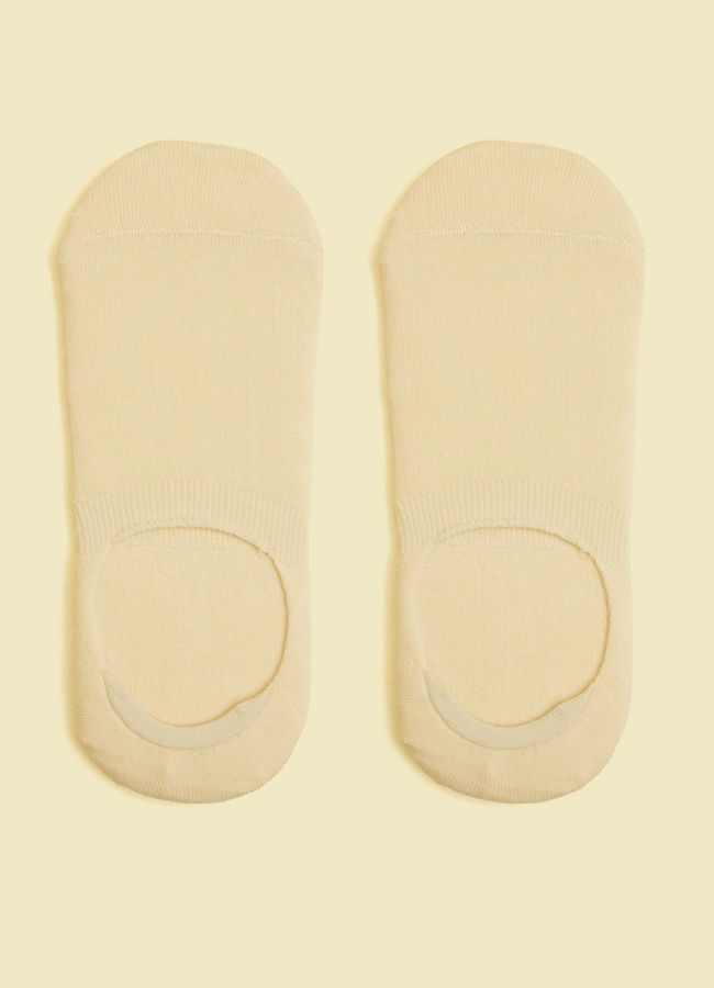 Manyavar Men Warm White Knit Elegance Socks image number 0