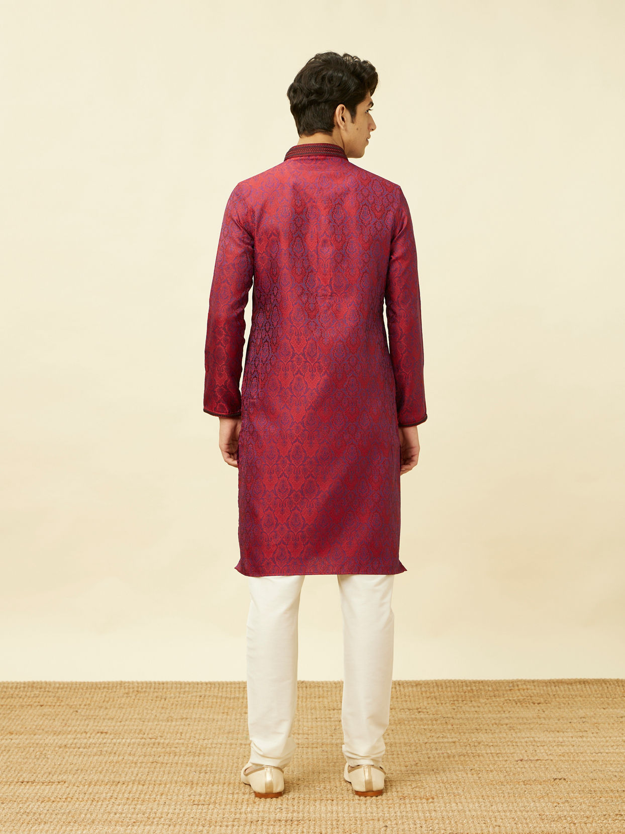 alt message - Manyavar Men Maroon Medallion Patterned Kurta Set image number 5