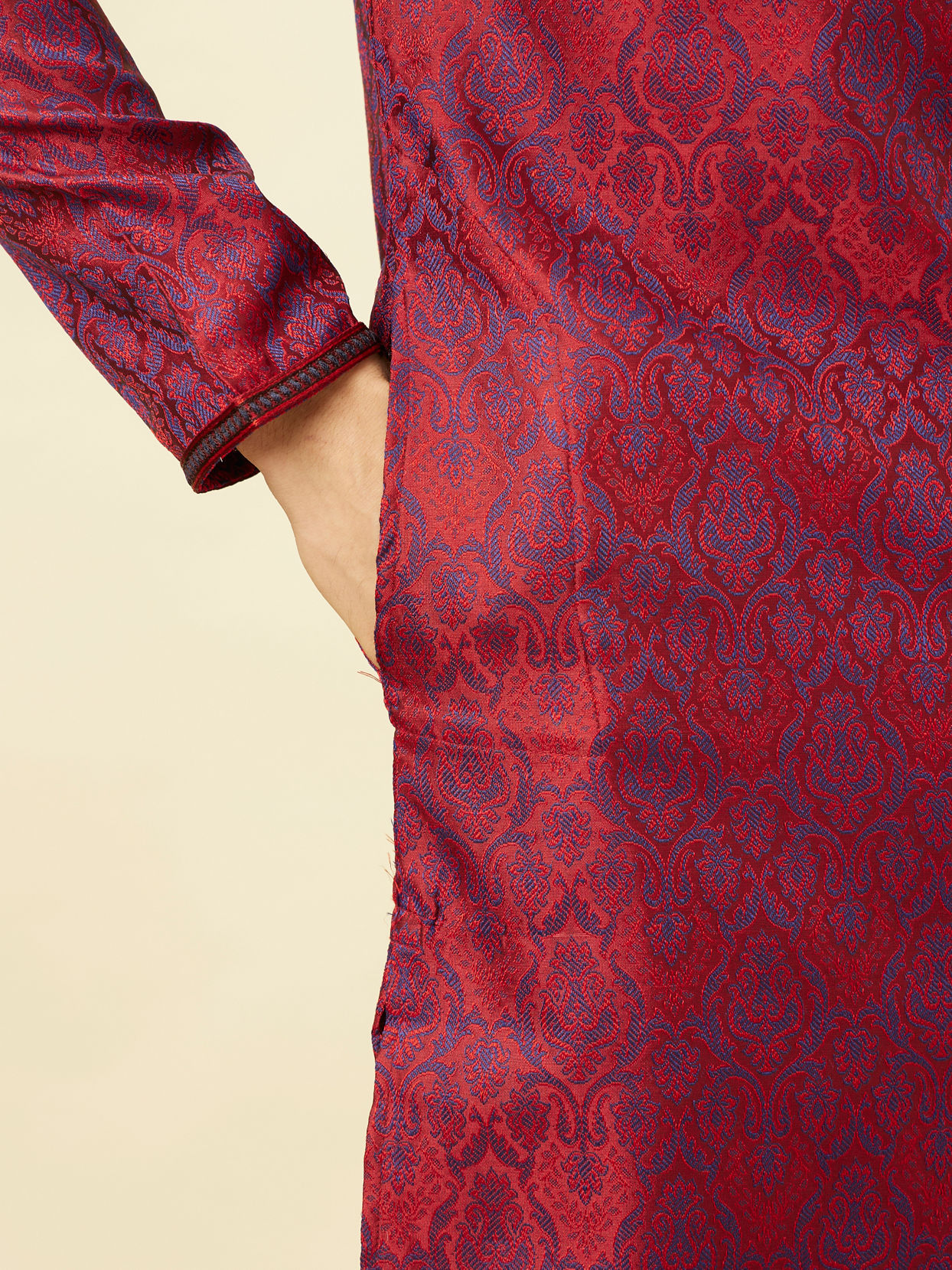 alt message - Manyavar Men Maroon Medallion Patterned Kurta Set image number 3