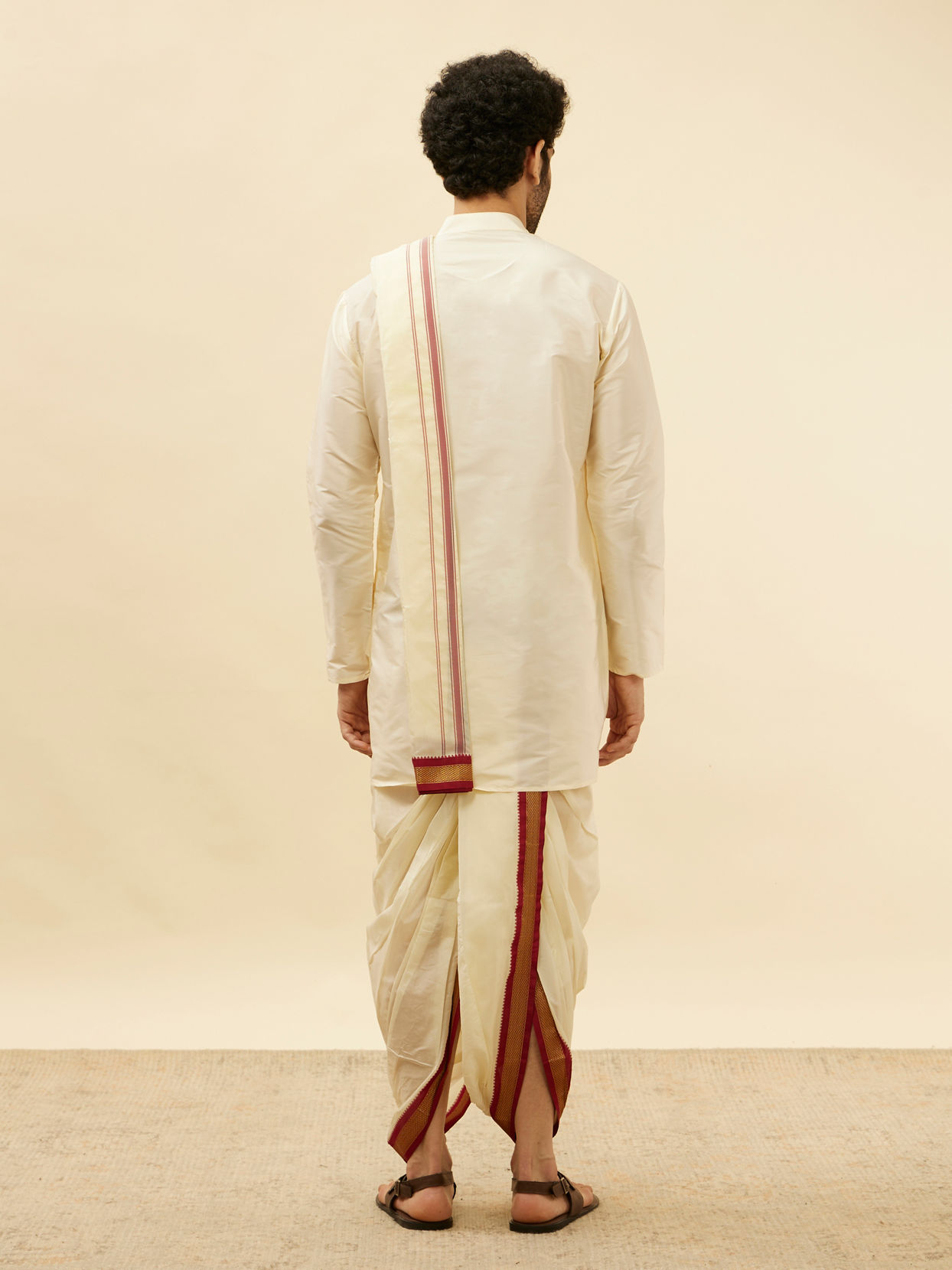 alt message - Manyavar Men Bright Cream Contrast Bordered Traditional South Indian Pancha Set image number 5