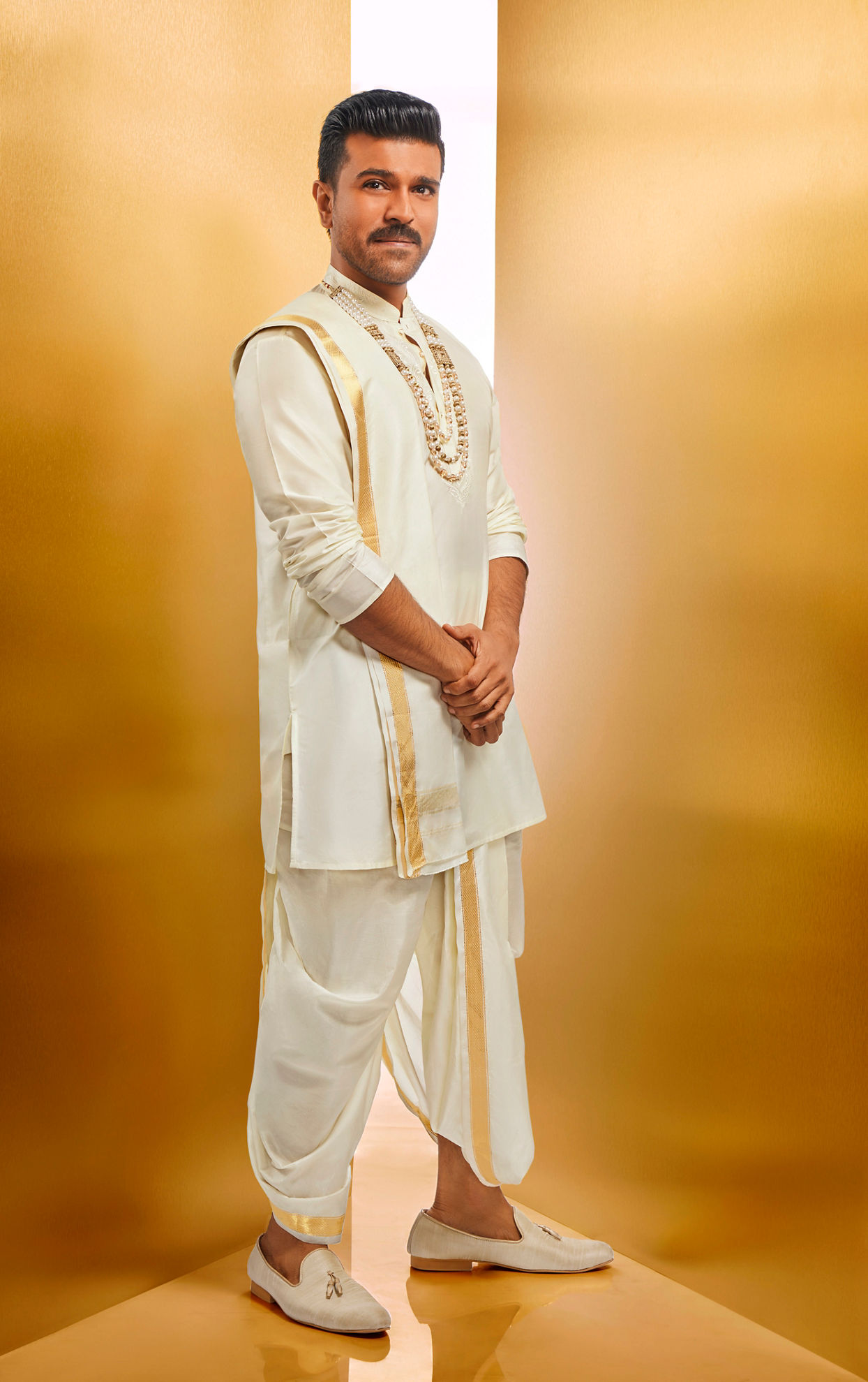 alt message - Manyavar Men Ivory White Traditional South Indian Kurta Pancha Set image number 0