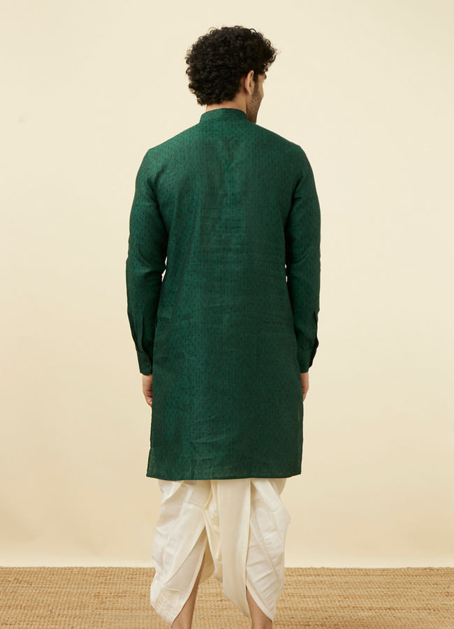 alt message - Manyavar Men Moss Green Self Patterned Kurta image number 4