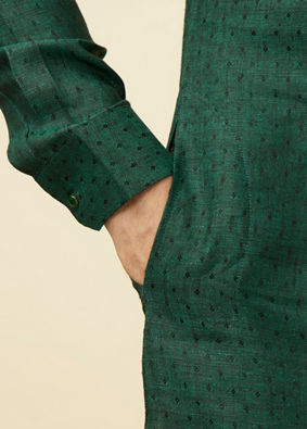 Moss Green Embroidered Kurta image number 3