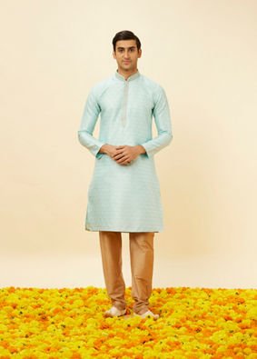 alt message - Manyavar Men Aqua Blue Shankh Patterned Kurta Set image number 2