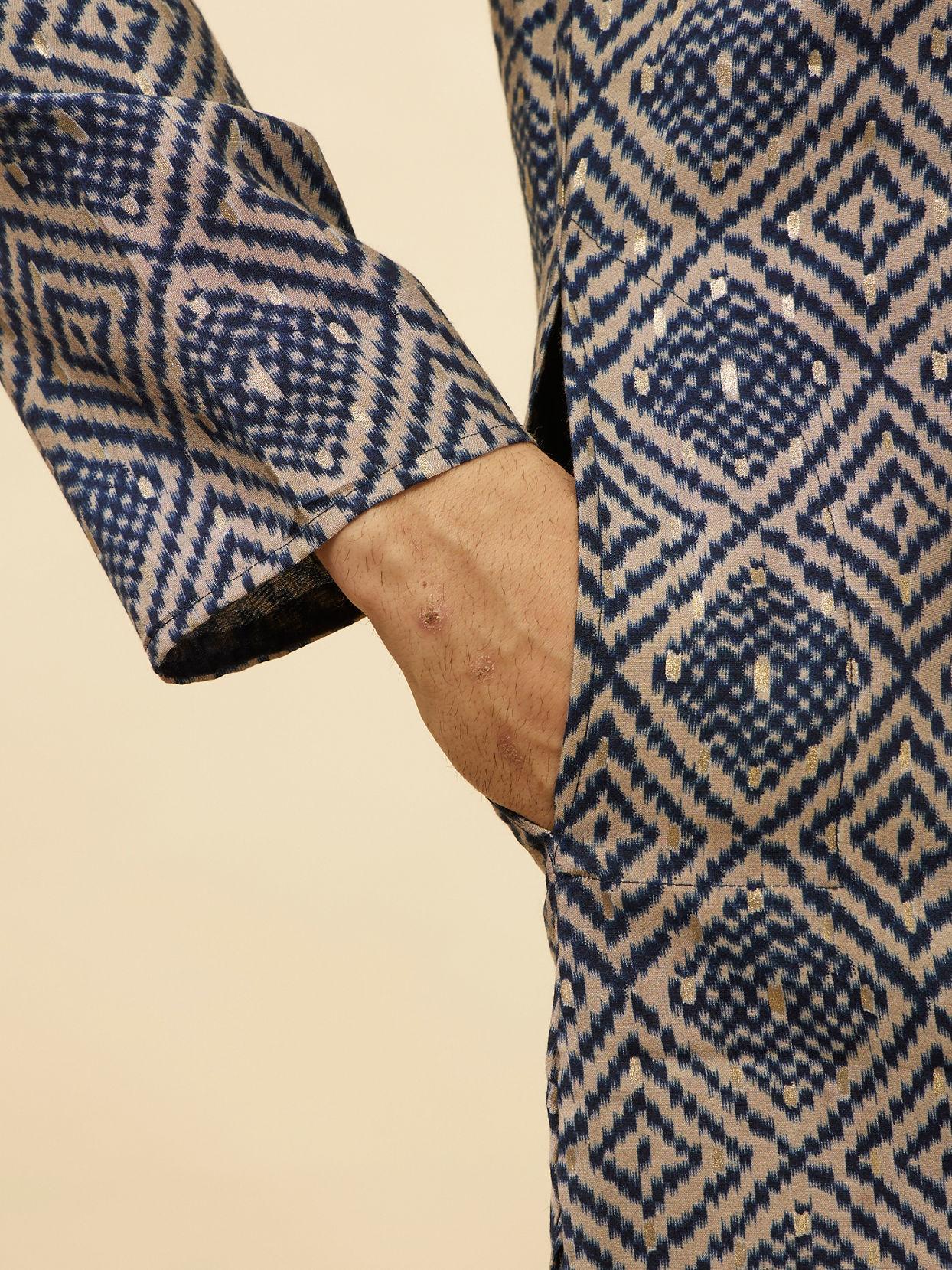 Manyavar Men Navy Blue Grid Printed Kurta Set