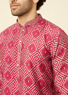 Manyavar Men Ruby Pink Harlequin Printed Kurta Set