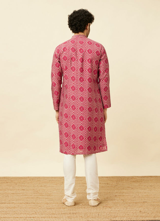 alt message - Manyavar Men Ruby Pink Harlequin Printed Kurta Set image number 5