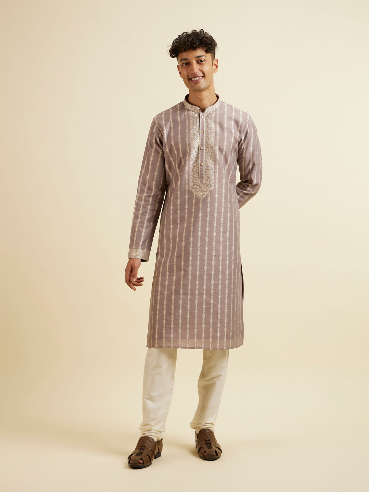 Manyavar Men Lilac Striped Kurta Set image number 2