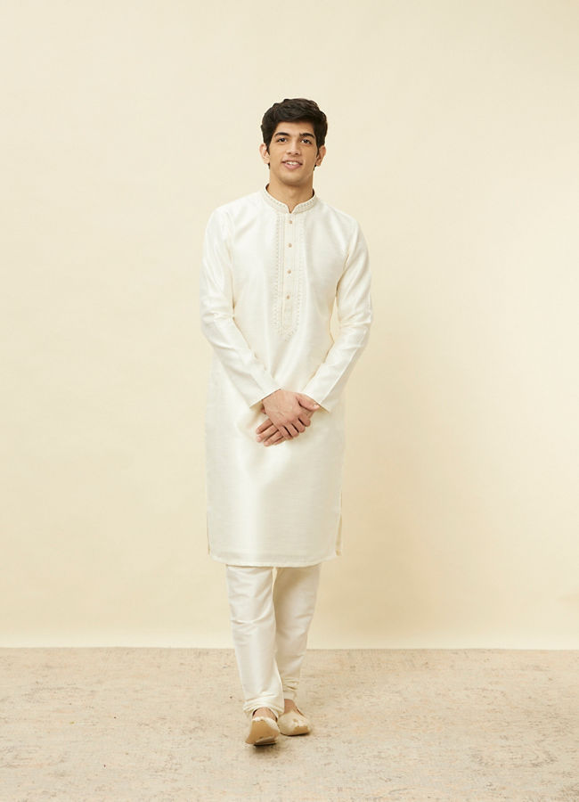 alt message - Manyavar Men Soft Cream Bandhgala Neckline Kurta Set image number 2