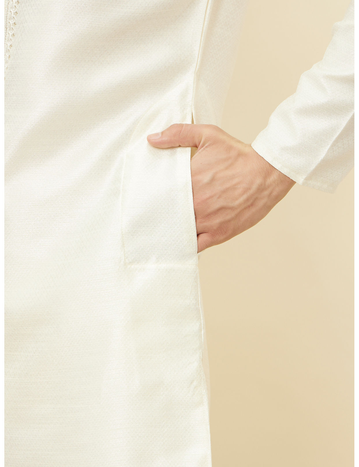 Manyavar Men Soft Cream Bandhgala Neckline Kurta Set