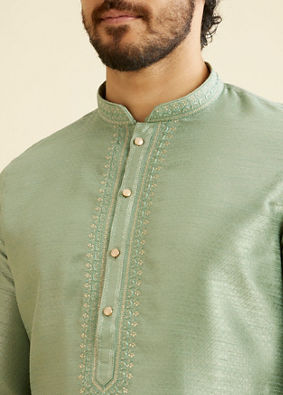 Manyavar Men Splendid Green Kurta Pajama image number 1