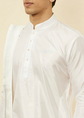 Manyavar Men Warm White Zari Detailed Traditional South Indian Dhoti Set