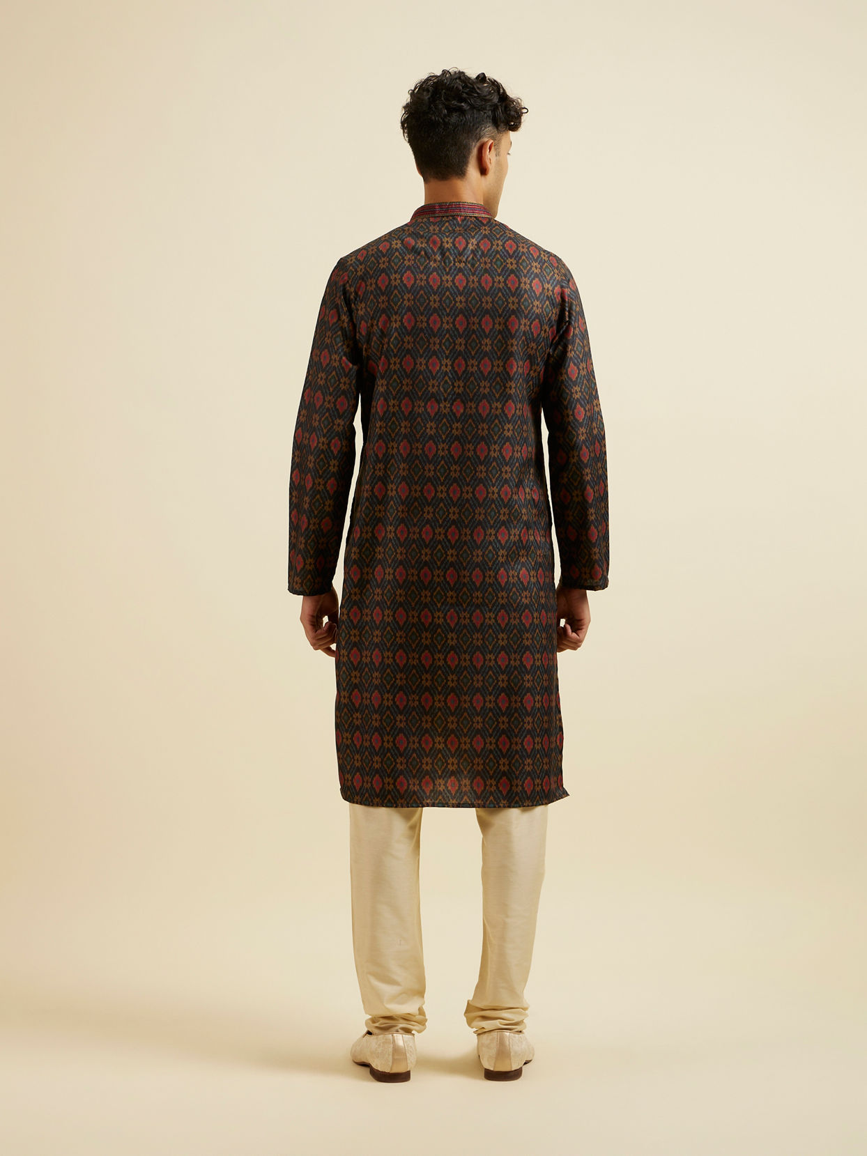 Manyavar Men Dark Blue Ikat Patterned Kurta Set