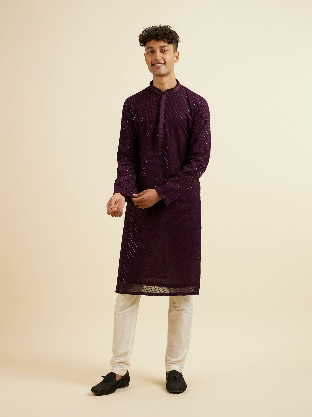 alt message - Manyavar Men Purple Self Patterned Mirror Work Kurta Set image number 2