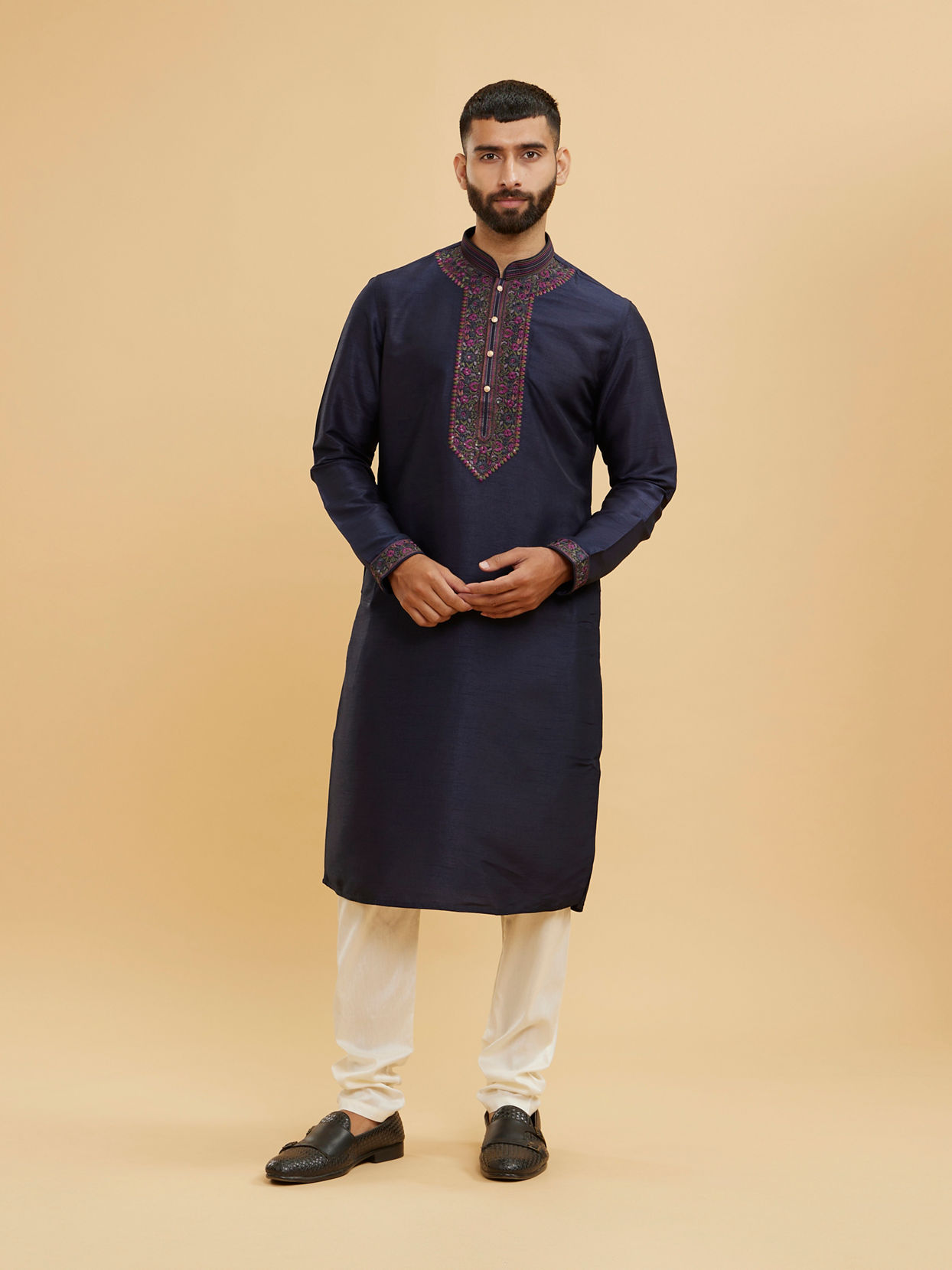 Manyavar Men Midnight Blue Plain Classic Kurta Set with Embroidered Neckline image number 2