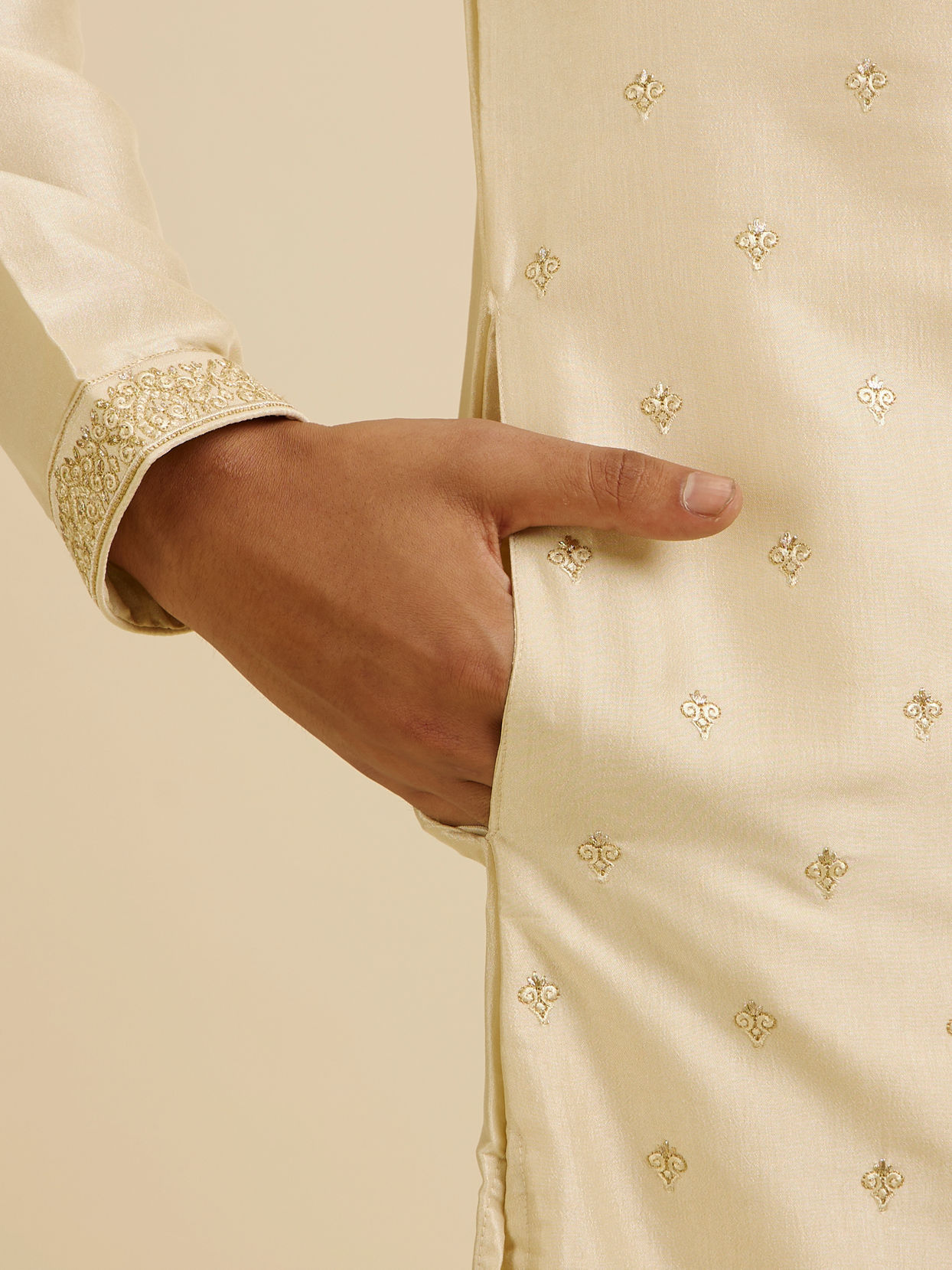 Manyavar Men Beige Buta Embroidered Kurta Set image number 3