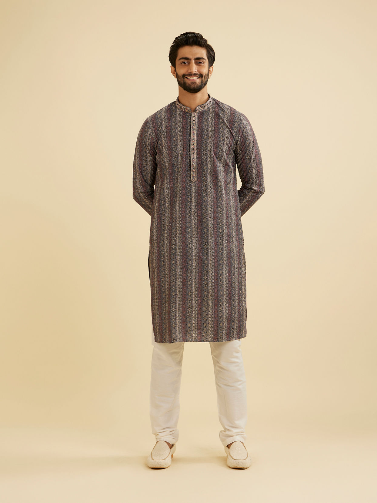 Manyavar Men Davy Grey Linear Patterned Chikankari Print Kurta Set