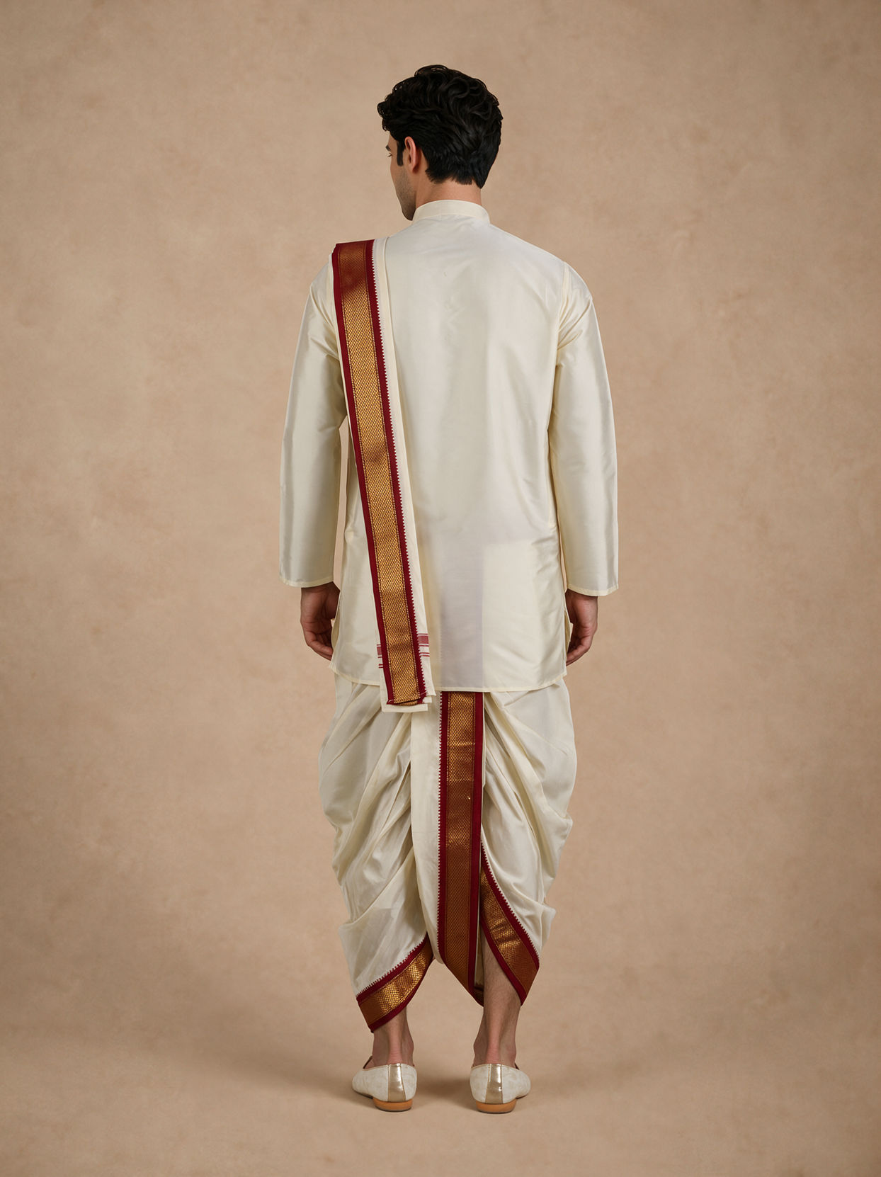 Manyavar Men Cream Art Silk Veshti Dhoti with Dupatta
