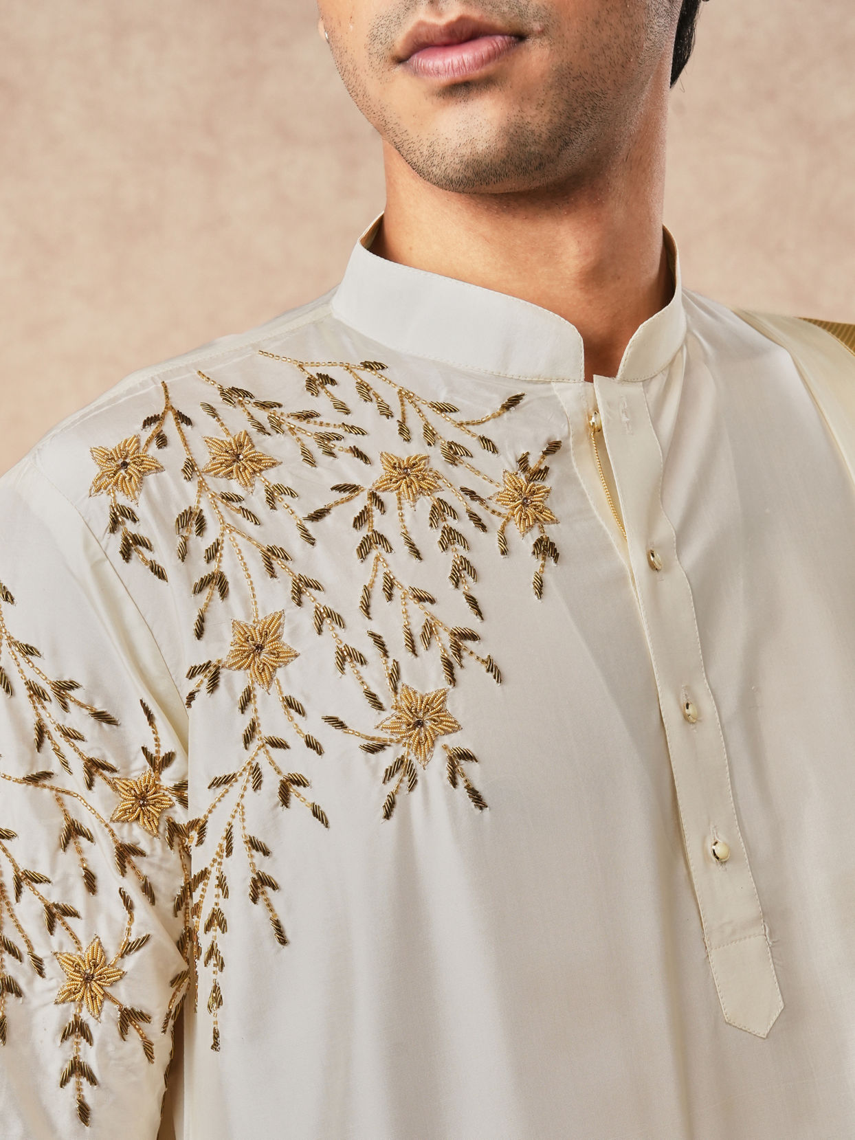 Manyavar Men Cream Silk Veshti Dhoti with Dupatta