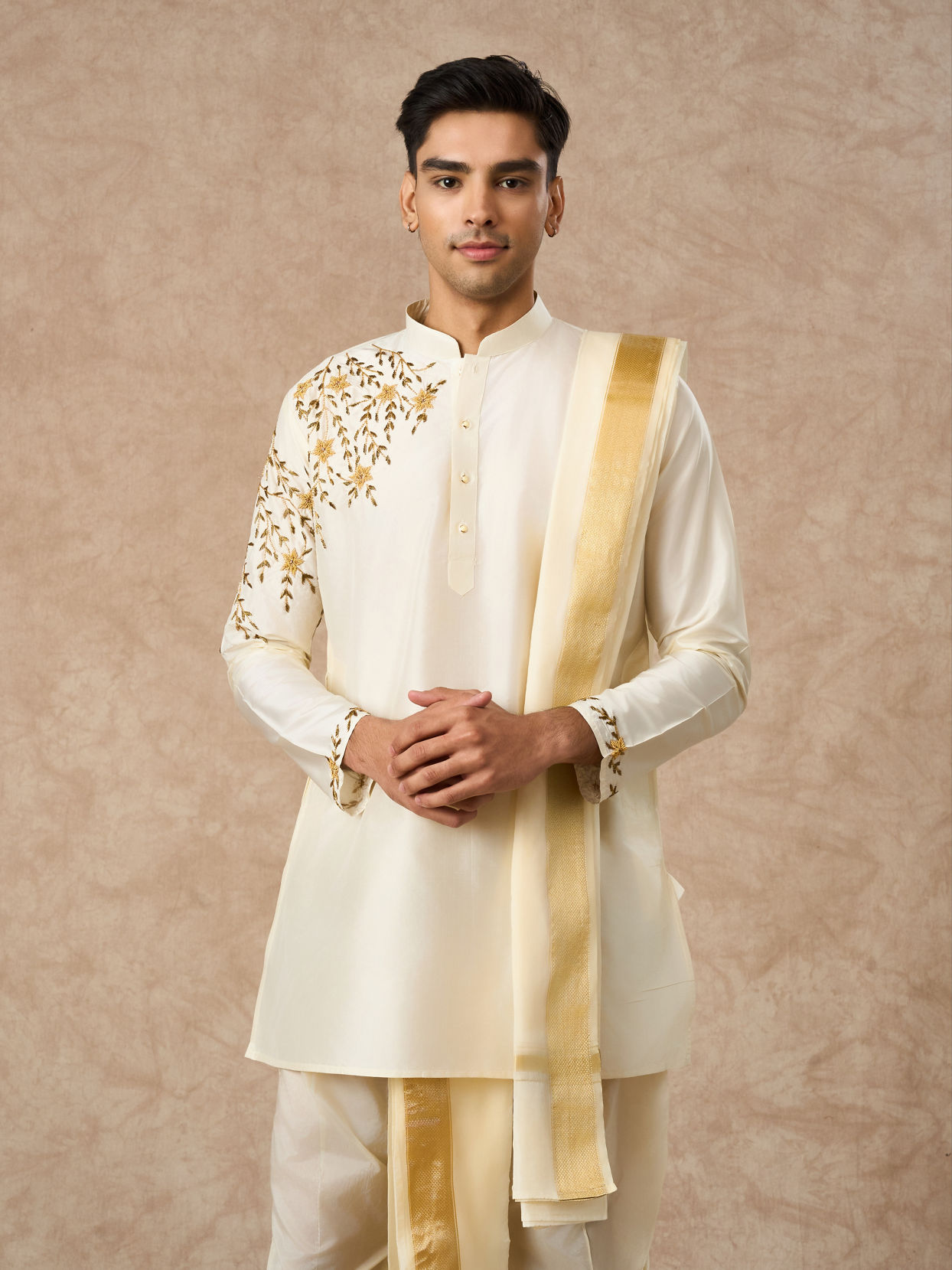Manyavar Men Cream Silk Veshti Dhoti with Dupatta