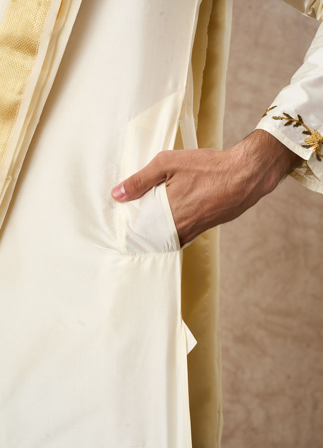 Manyavar Men Cream Silk Veshti Dhoti with Dupatta